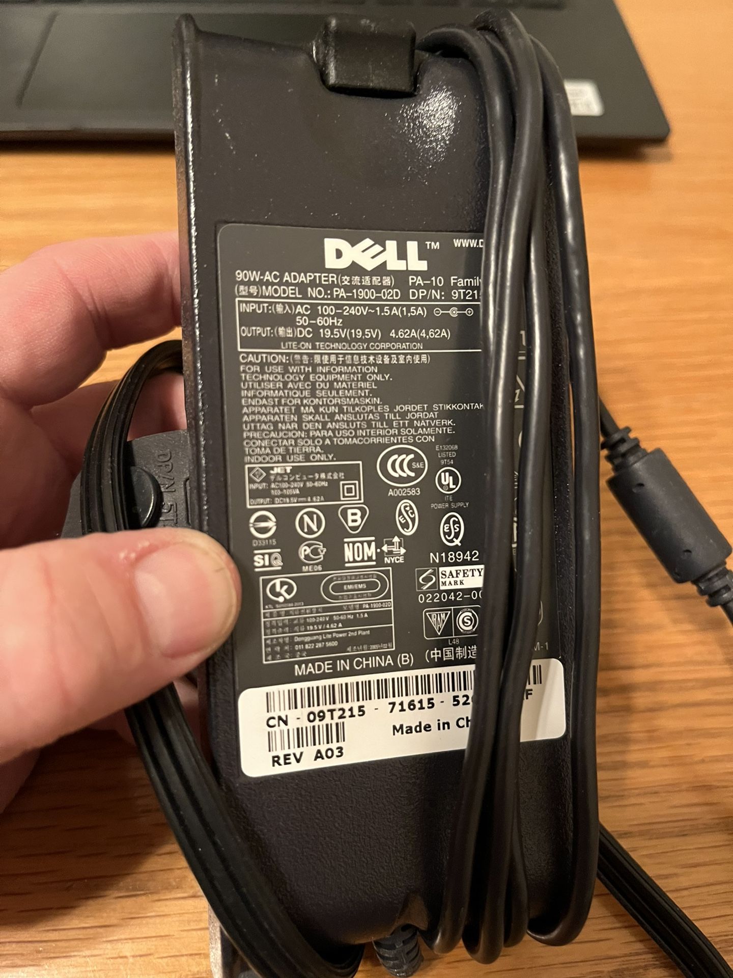 OEM GENUINE Dell AC Adapter Charger #PA-1900-02D T9