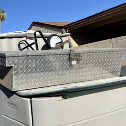 Locking Truck Tool Box 