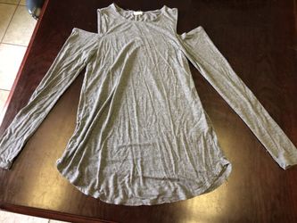 Garage off the shoulder shirt - XS