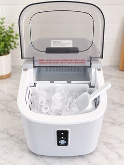 Countertop Ice Maker with Scoop