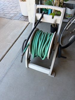 Suncast Garden Hose Reel Cart with Hose