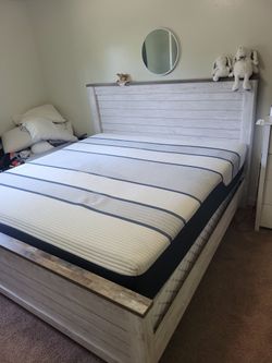 King size mattress & bed frame