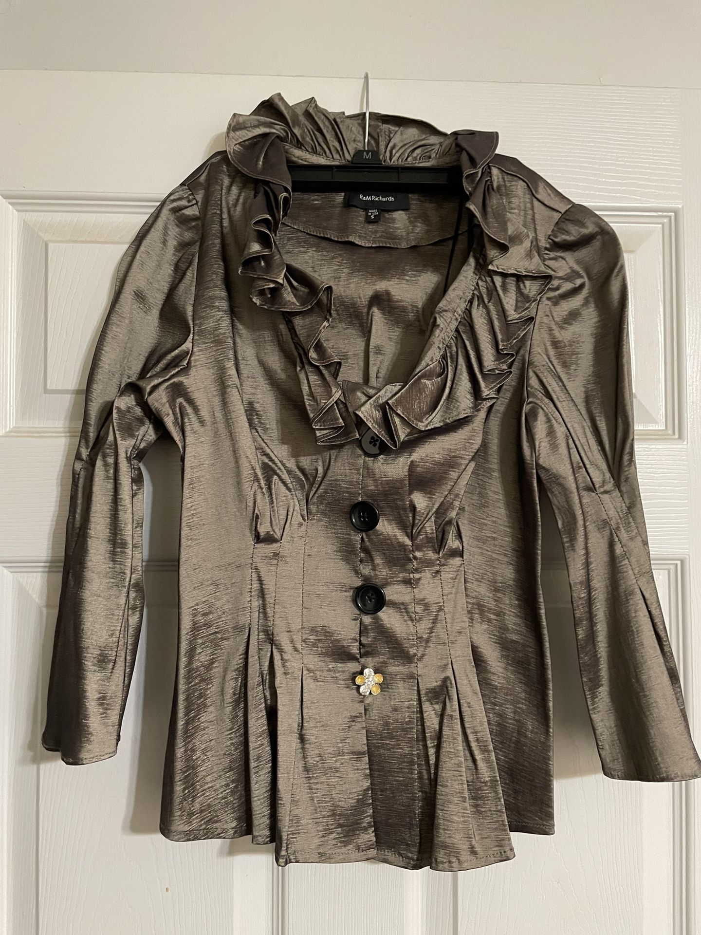 NEWISH Ladies Elegant Blouse With Ruffles