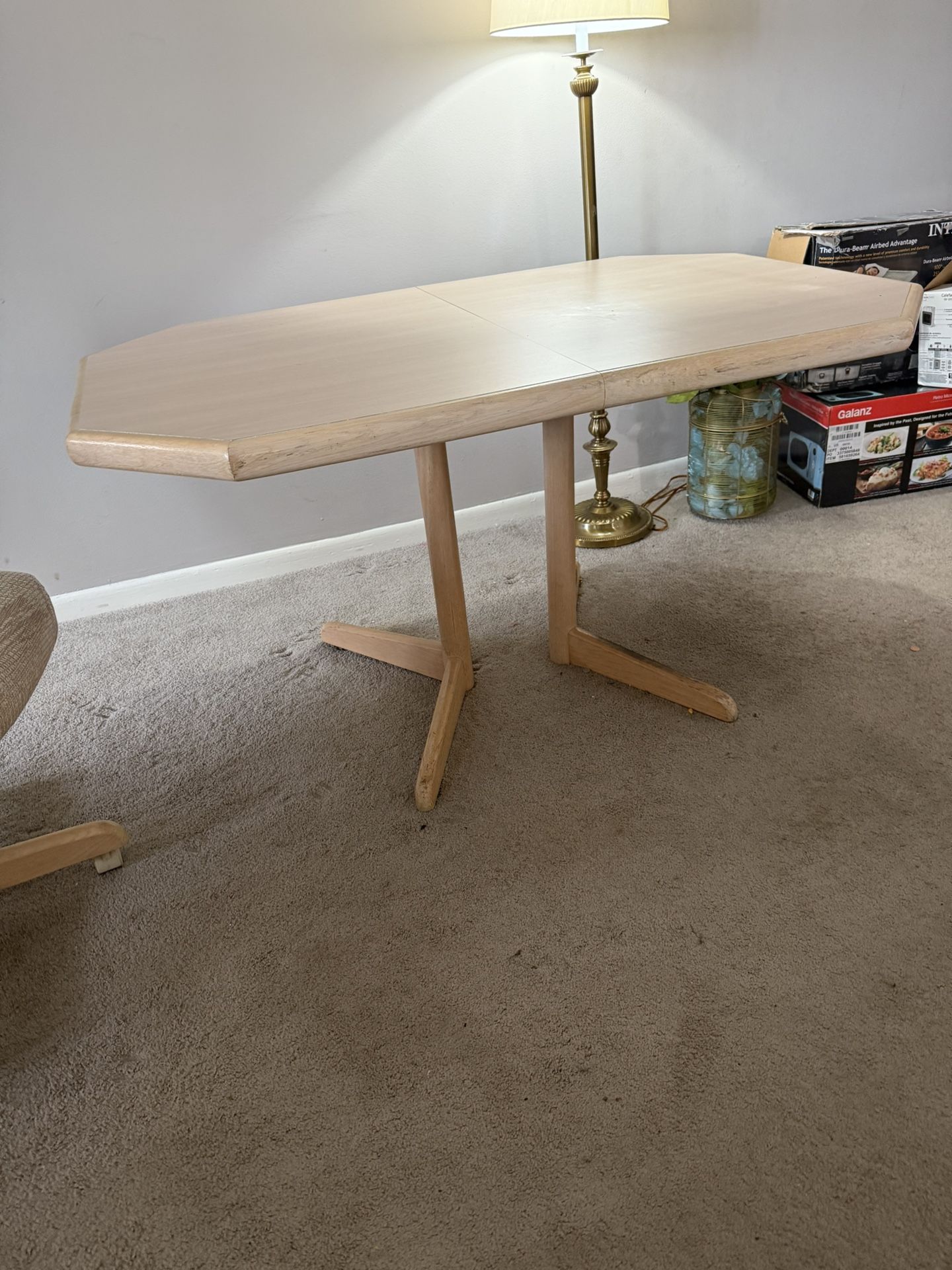 Kitchen Table And Four Chairs 