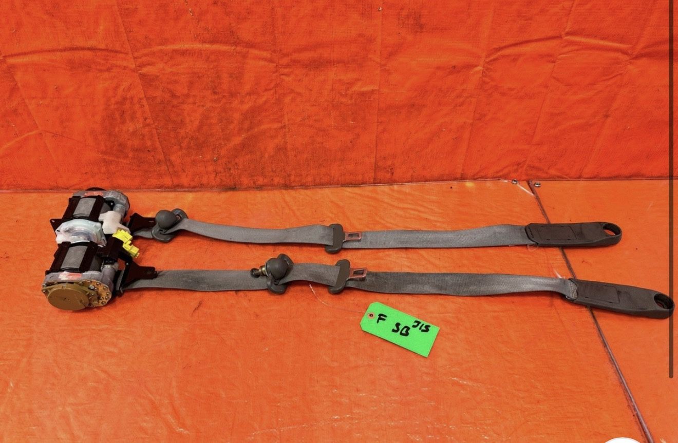 02-06 ACURA RSX - FRONT SEAT BELT SET - LEFT & RIGHT SEAT BELTS GRAY OEM #315