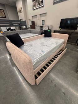 DAY BED