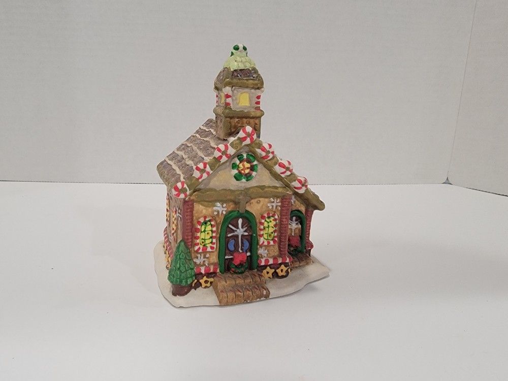Greenbrier Gingerfrost Lane Ceramic Christmas Village Church 2005 No Cord Or Box
