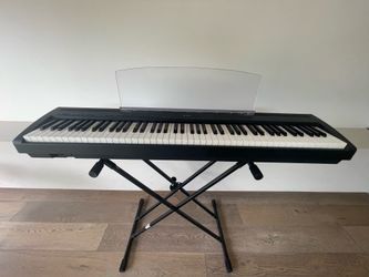 P-95 Yamaha Piano with stand