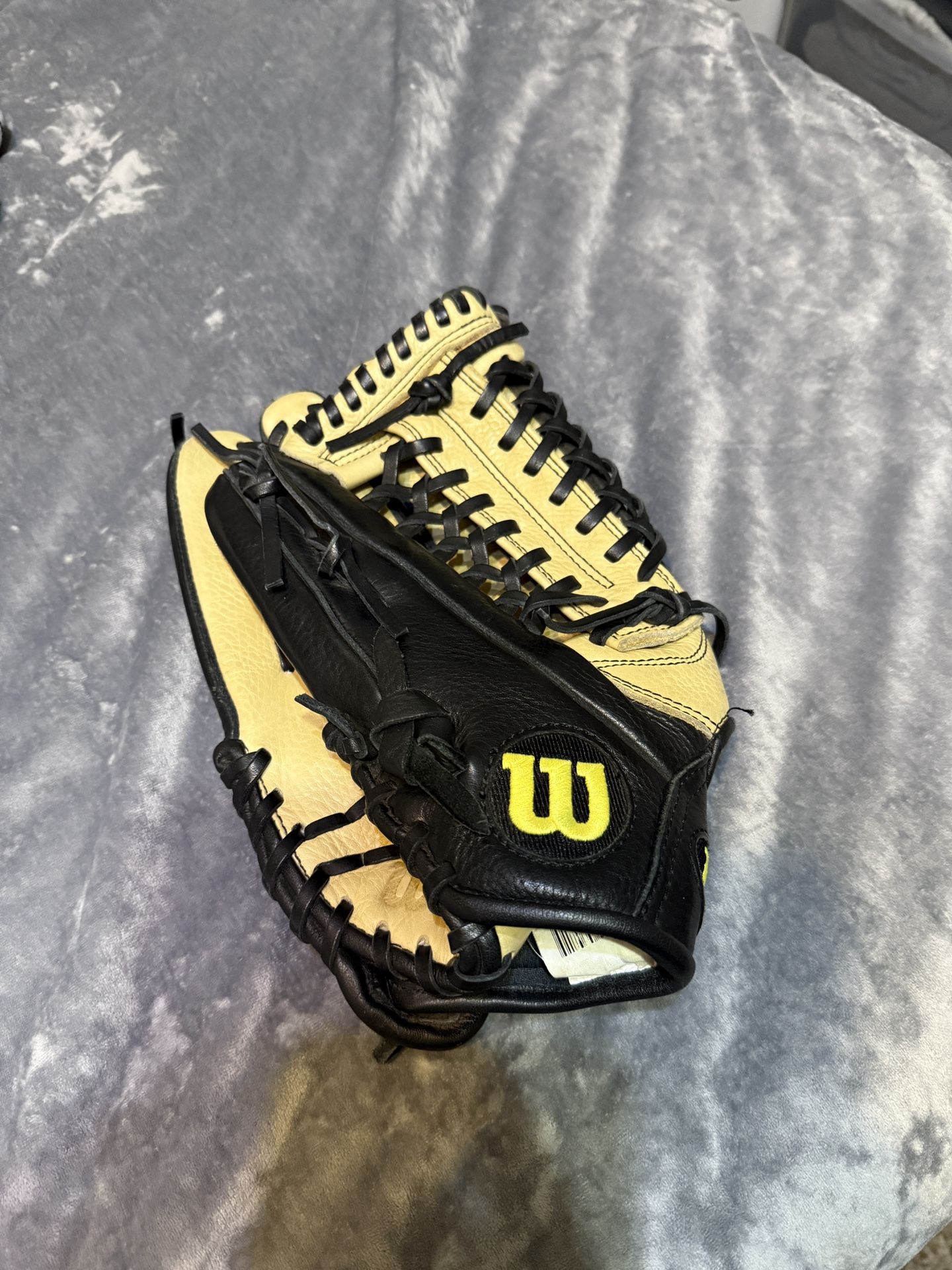 Wilson Baseball Glove Left Handed