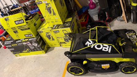 Liquidation tools RYOBI Milwaukee and Dewalt