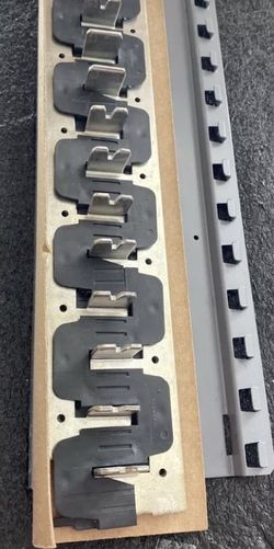 CHALLENGER OR CUTLER HAMMER 125A 120/240V 1 PH 12 SPC.