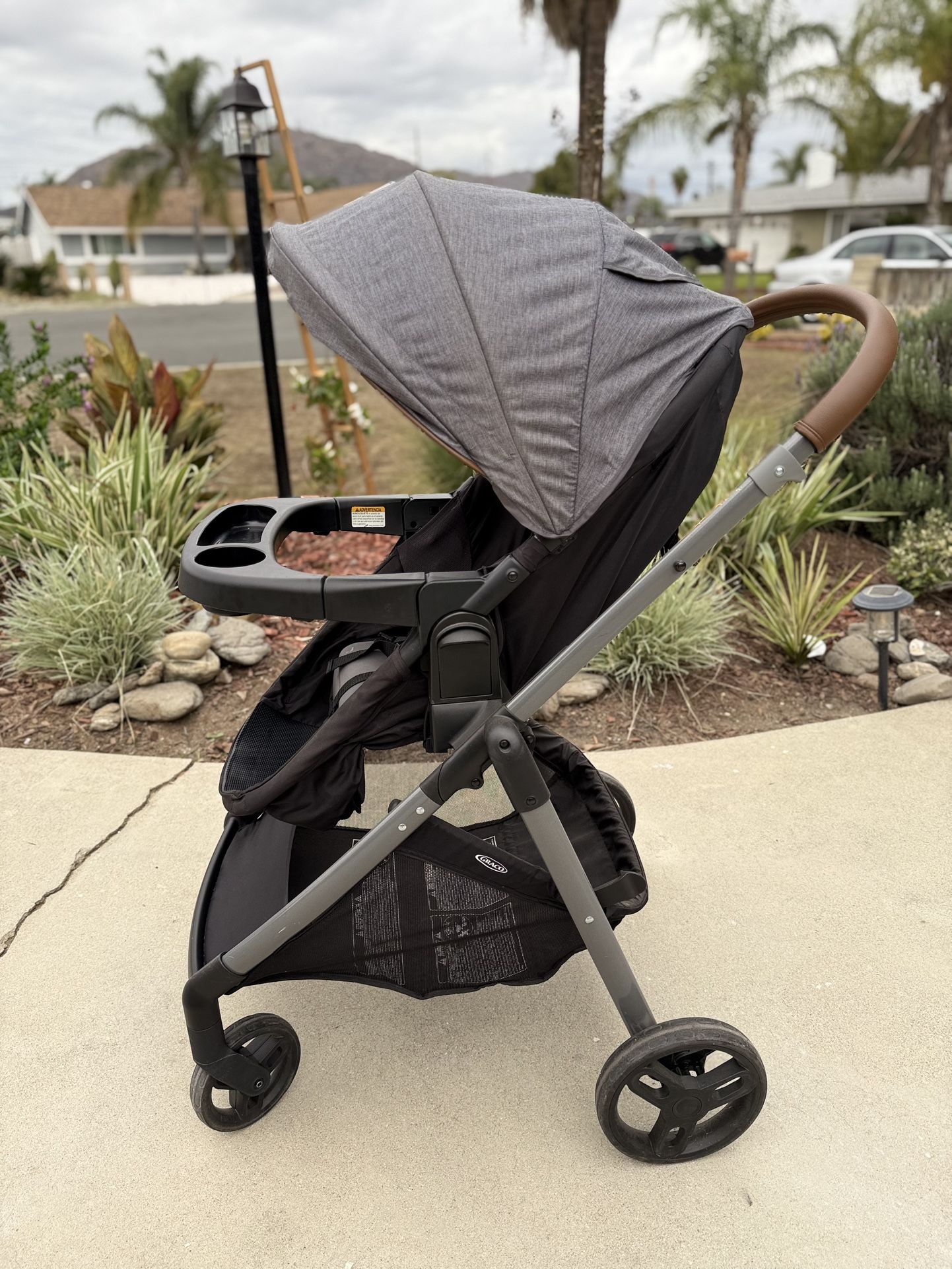 Graco Baby Stroller / Bassinet $80 Firm