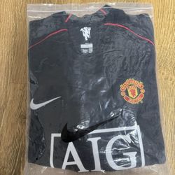 Brand new Size Large Manchester United 2007/2008 Jersey