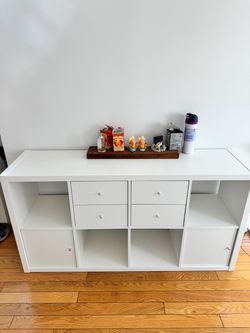 White cabinet