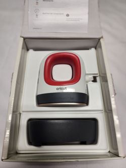 Cricut EasyPress Mini Compact Heat Press – Raspberry – Complete in Box