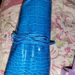 Makeup Brushes Set, 32pcs Blue Premium Cosmetic Make Up Brushes Foundation Blending Blush Concealer Shader Eyeshadow Eyeliner Compatible withTravel Ma