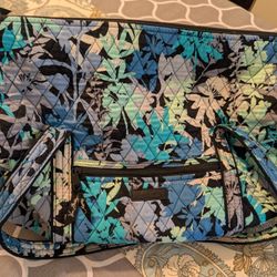 Vera Bradley XL Duffel Blue Paisley Pattern