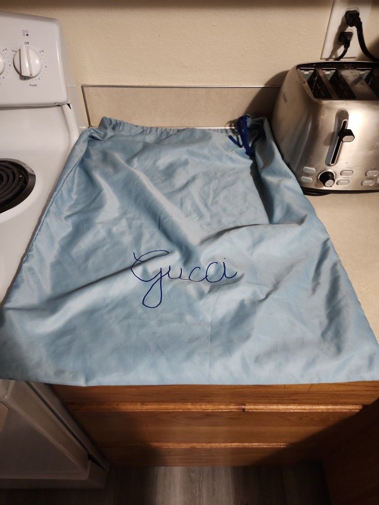 Gucci Dust Cover