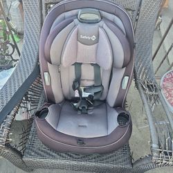 Safety 1st Carseat