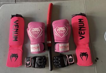 Venum 10 Oz Gloves & Venom L Shin Guards Everlasting Mantis Gloves & Century S hit gloves