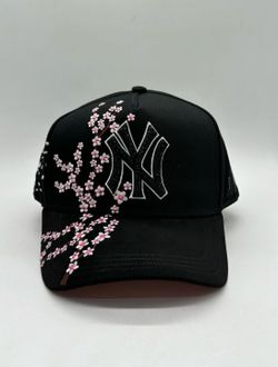 BIG BOSS  X KEVIN HATS SAKURA