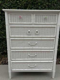 Vintage Dixie Faux Bamboo/Wicker 6 Drawer Dresser/Chest of Drawers/Tallboy