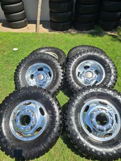 Set rims for king ranch dually tires 35"