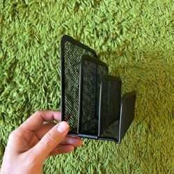 $4 Mini desk organizer