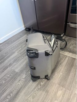 Travel pro carry on