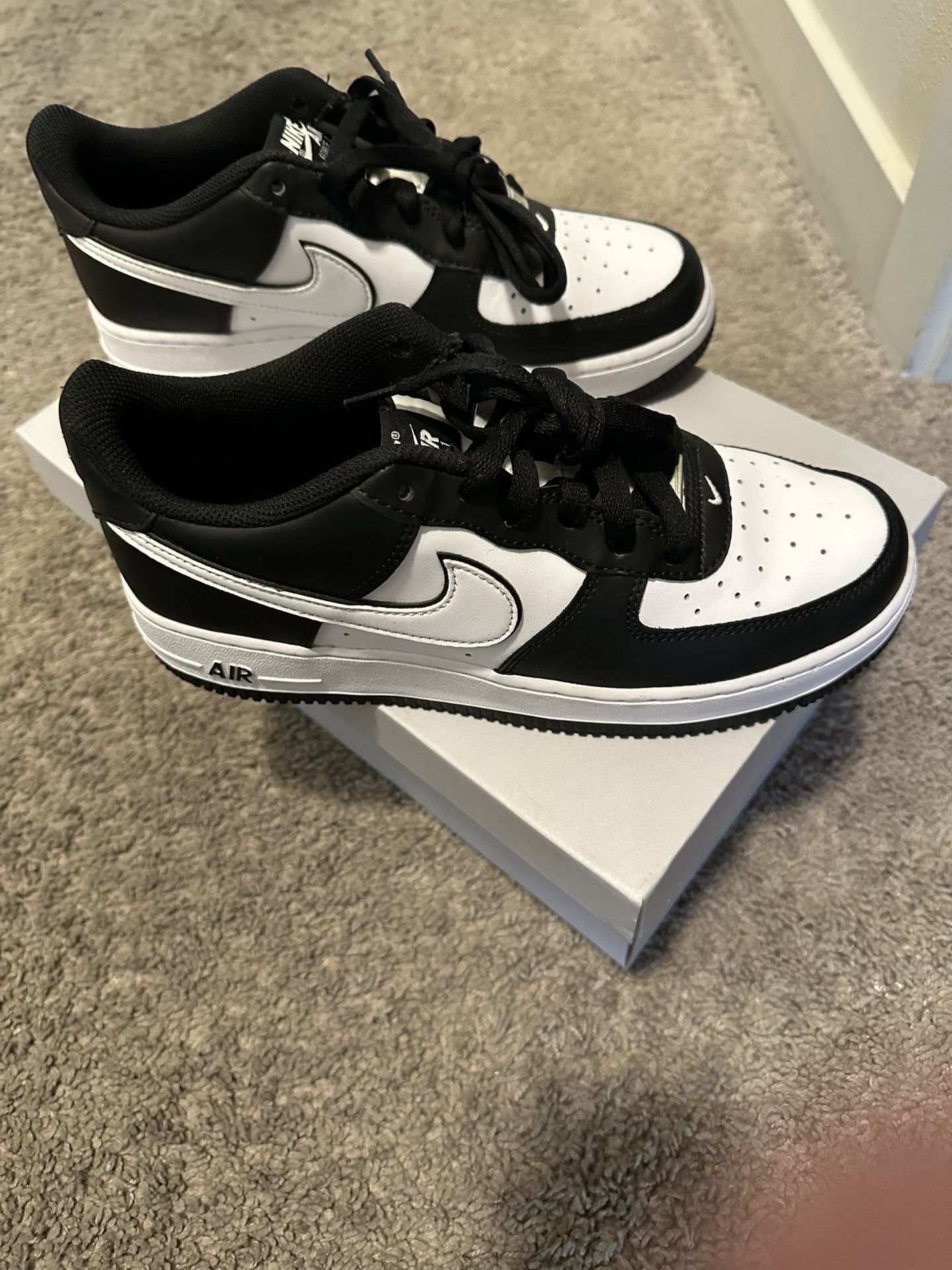 Nike Air Force 1