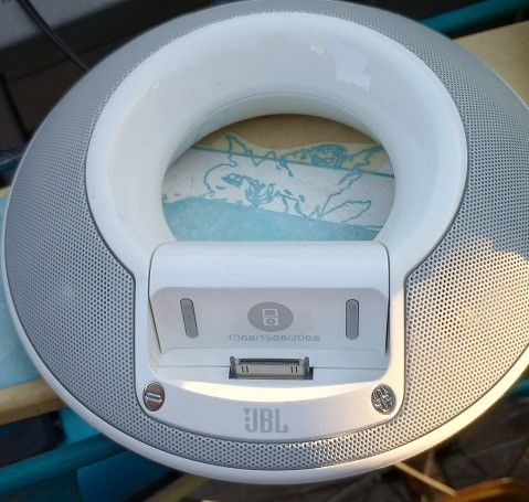 JBL SPEAKER FOR IPOD LIKE NEW CONDITION
