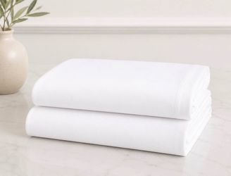 Set of 2 White King Size Pillowcases – NEW