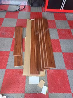 Armstrong Laminate Planks