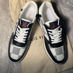 Sneakers Louis Vuitton Size 8.5 for Sale in Orlando, FL - OfferUp
