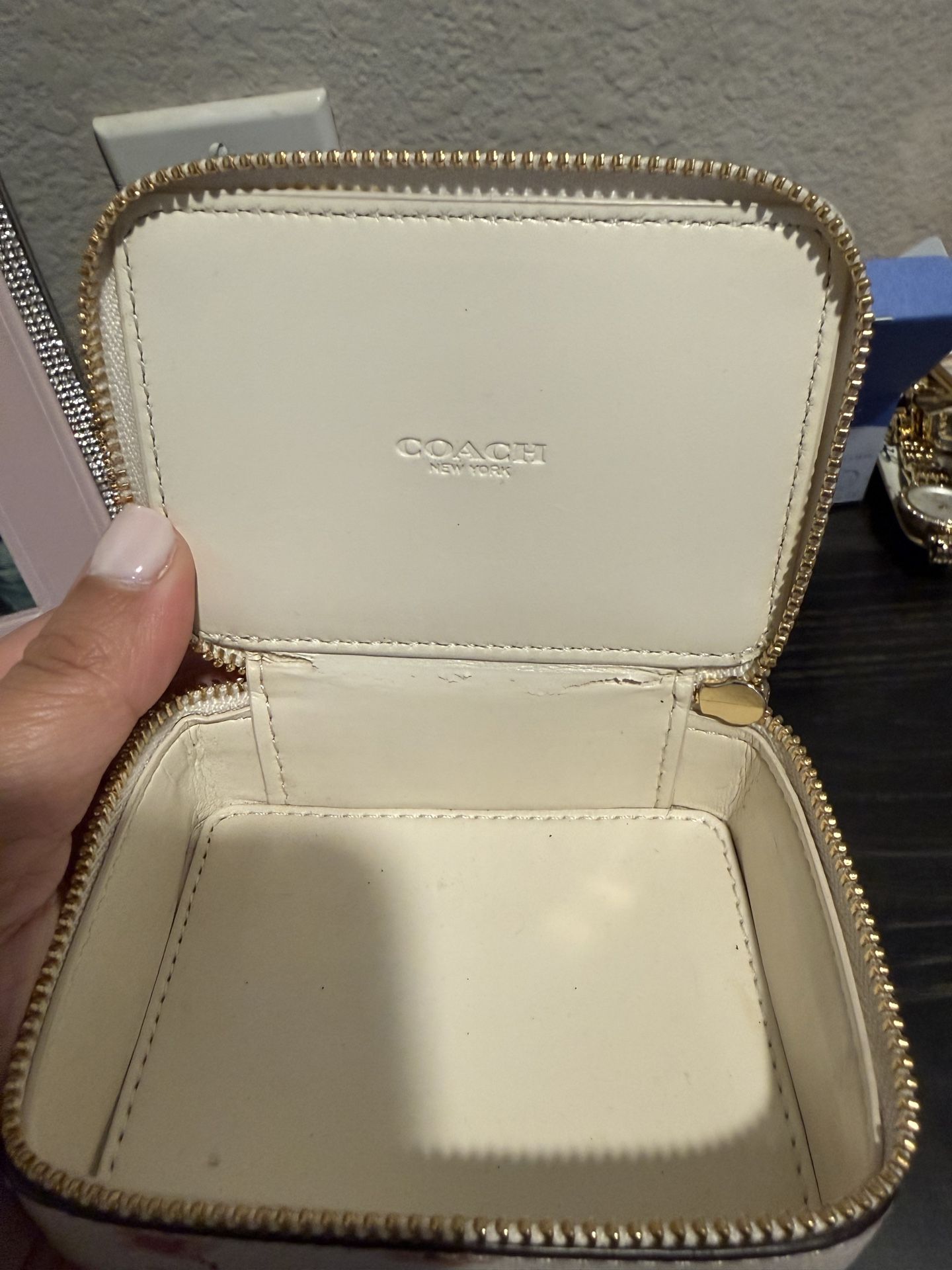 Coach coin wallet