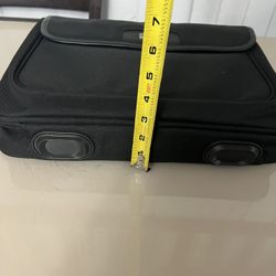 Targus 15.6" Traditional Notepac Laptop Notebook Case w/Shoulder Strap GSA-OCN1