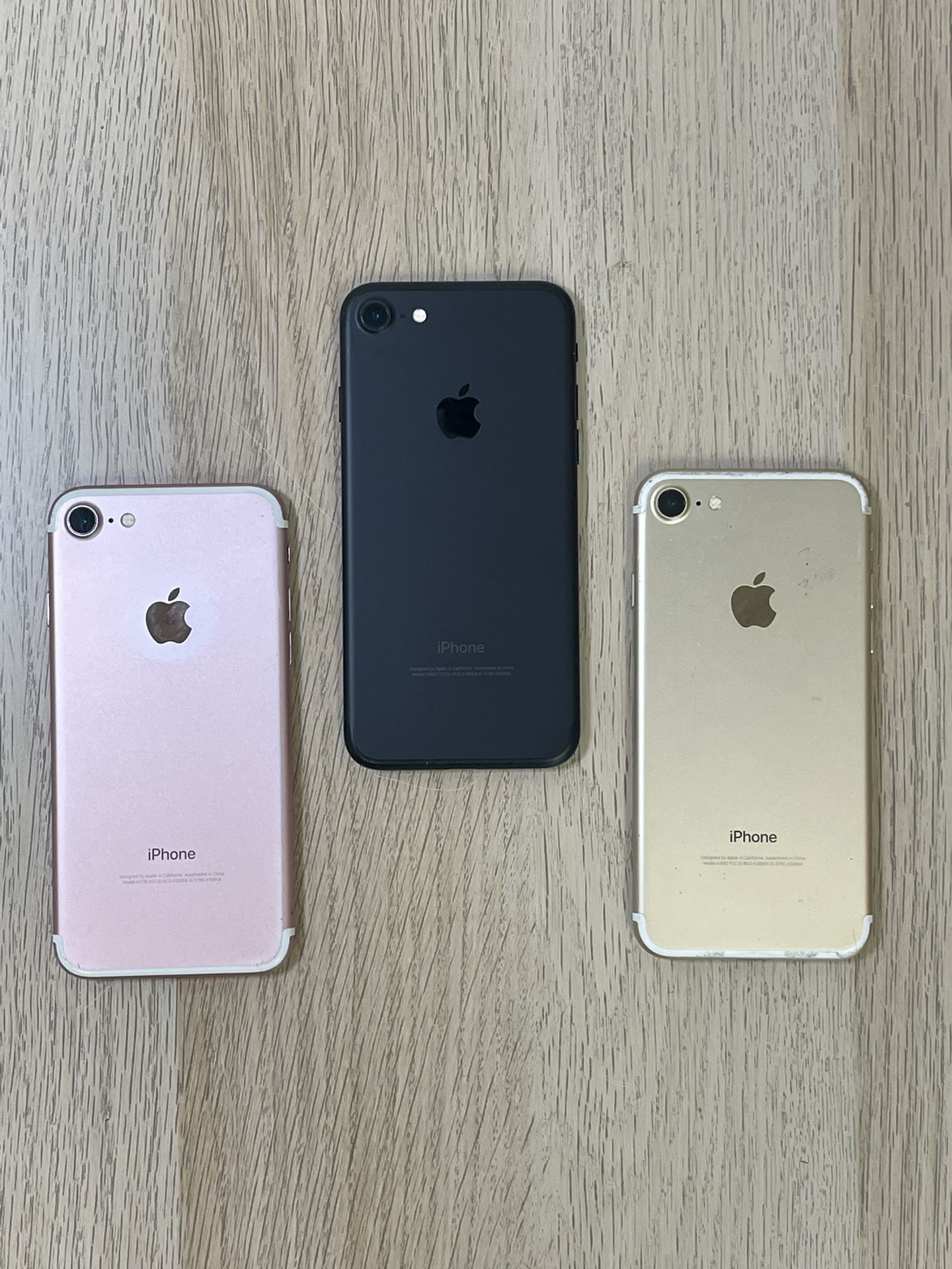 iPhone 7 - Unlocked - 32GB