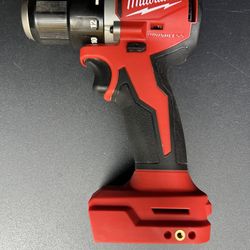 Drill Milwaukee 18v Tool Only