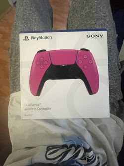 PlayStation DualSense Wireless Controller - Nova Pink