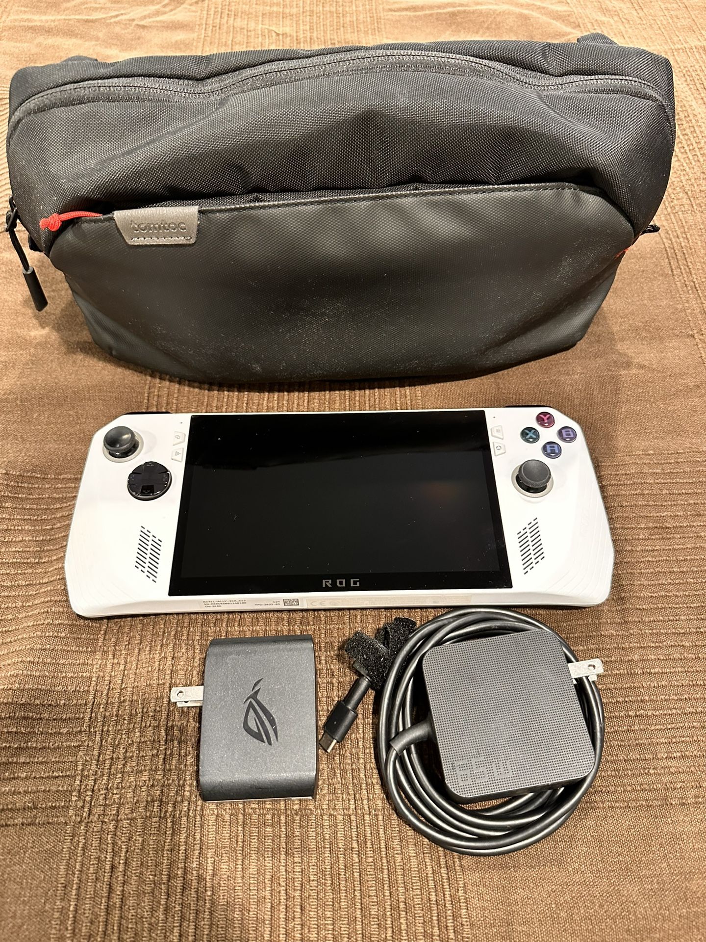 🎮 ASUS ROG Ally Z1 Extreme (Pre-Owned, Excellent Condition) 🎮