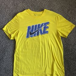 NIKE T SHIRT