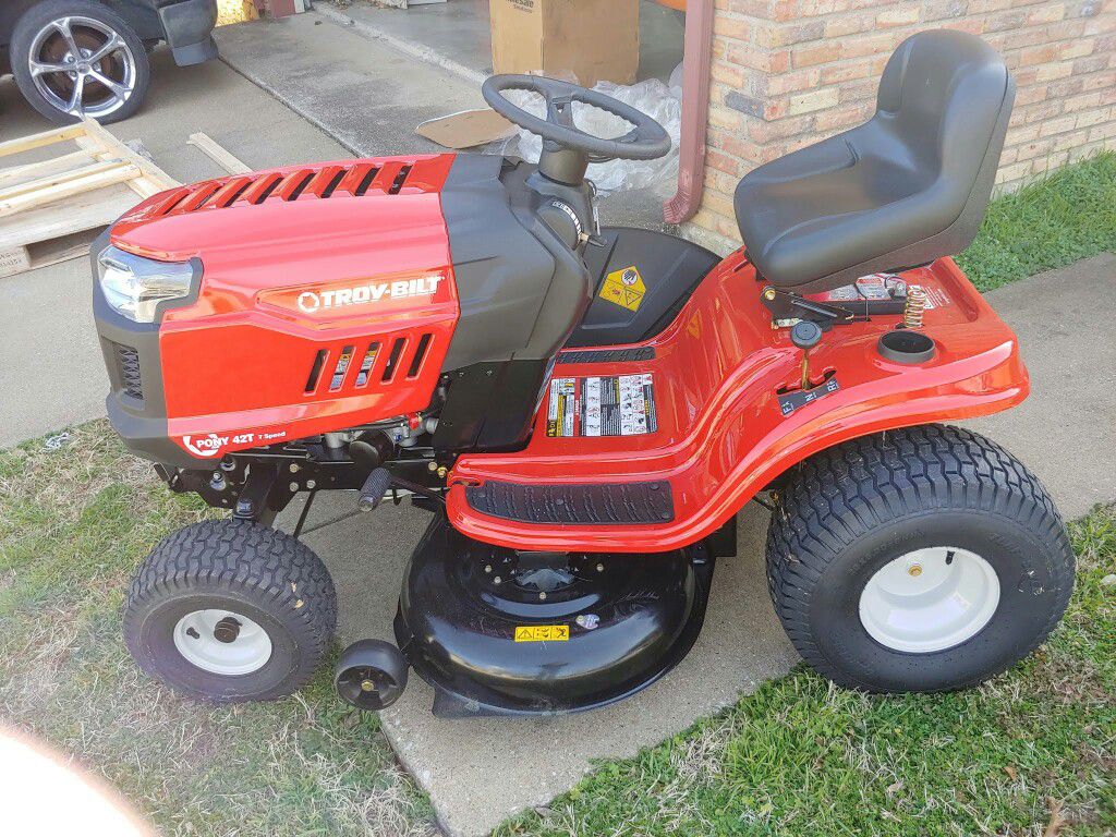 New 42 inches TROY BILT riding mower