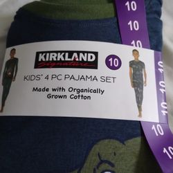 Piyama De Niño Size 10 Nuevo $14 