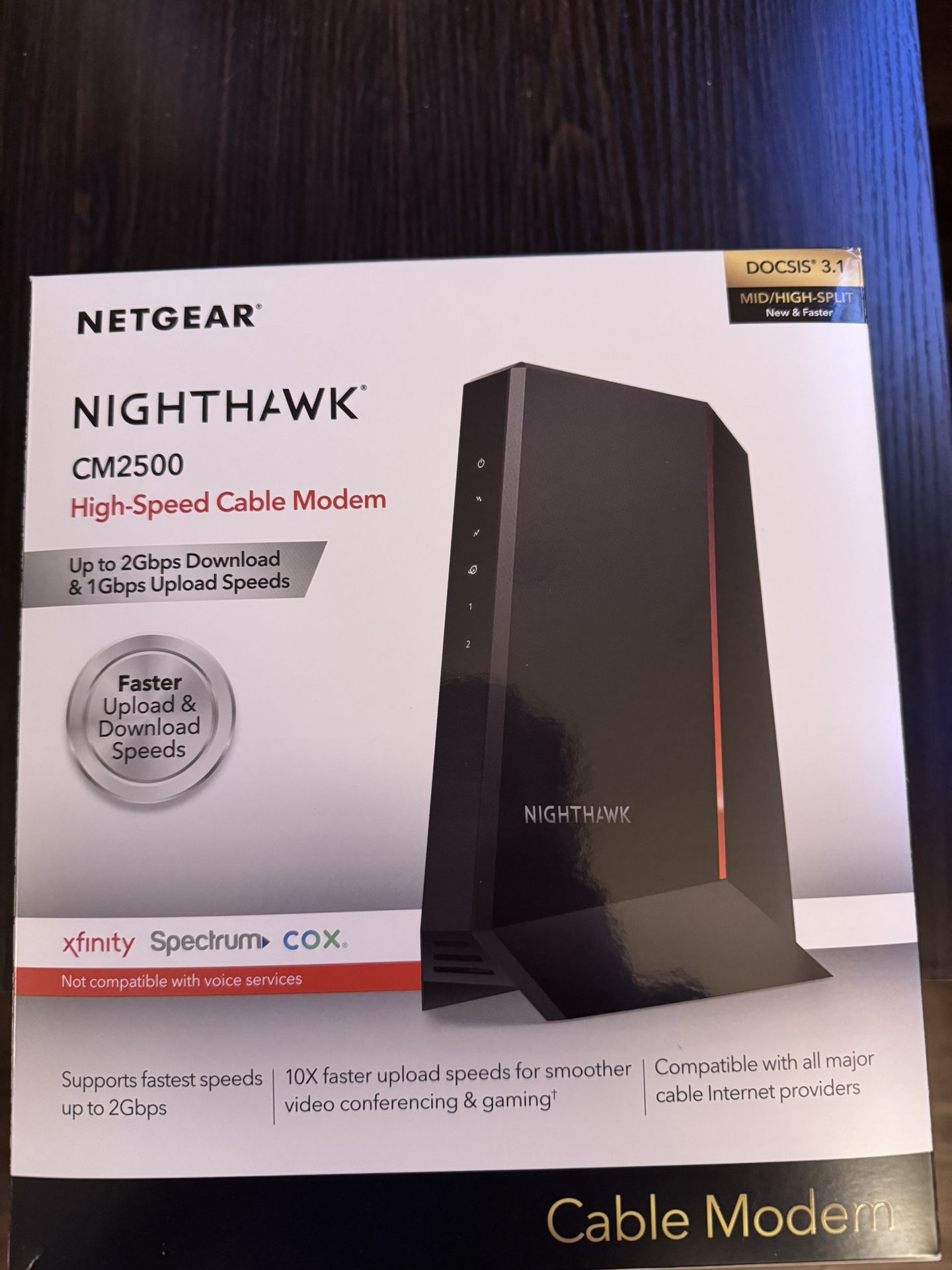 DOCSIS® 3.1 Cable Modem (CM2500) Nighthawk® Mid/high-Split Multi-Gig 2Gbps Cable Modem