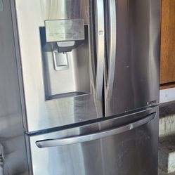GE Fridge 40 Cubic Feet