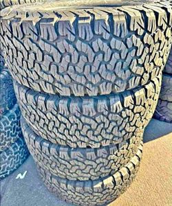 35x12.50/18 Bfgoodrich ko2 tires Con 80% de Vida Las 4