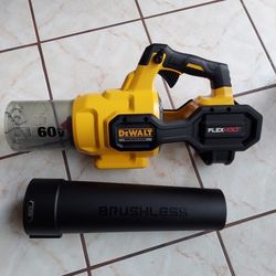 New Dewalt FLEXVOLT Leaf Blower 60V  - Tool Only