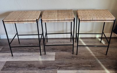 Counter Stools(4)
