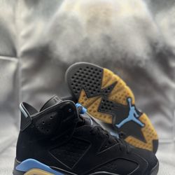 Air Jordan 6 UNC