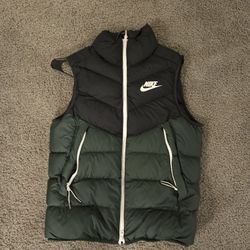 Mens Winter Nike Vest. Size M